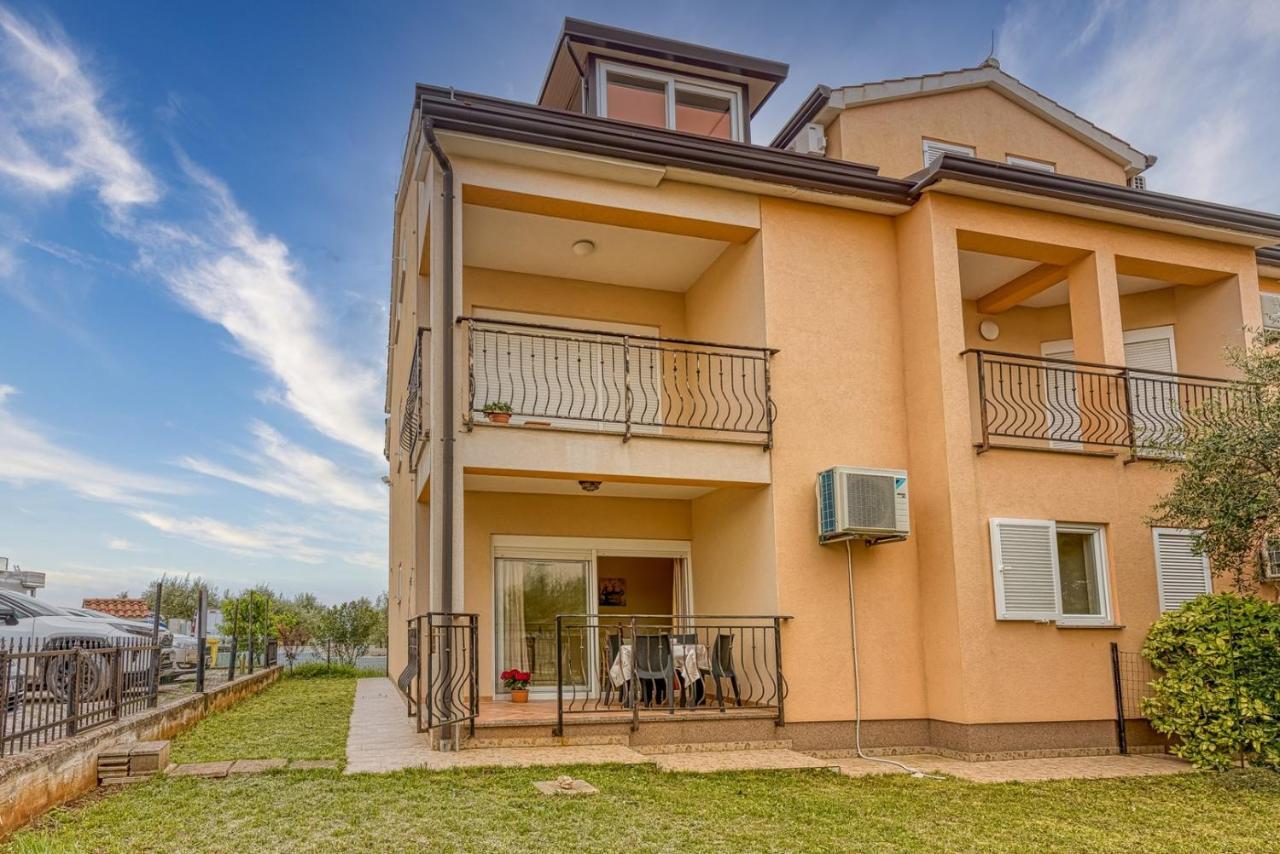 Apartman Tom With Terrace Porec